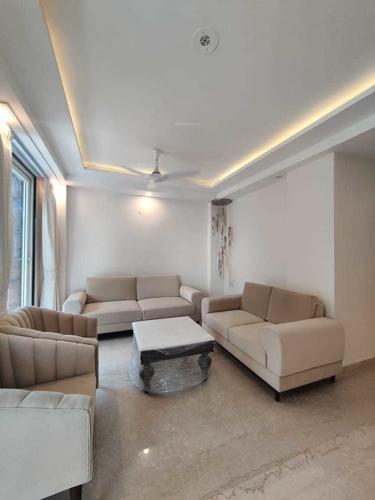  luxury-floors-10 Living Area