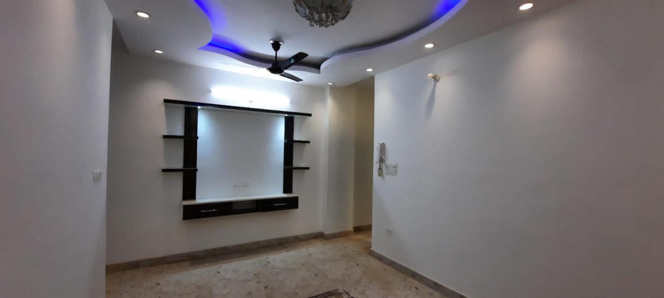  luxury livings Bedroom