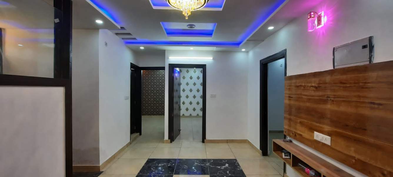  luxury livings Living Area