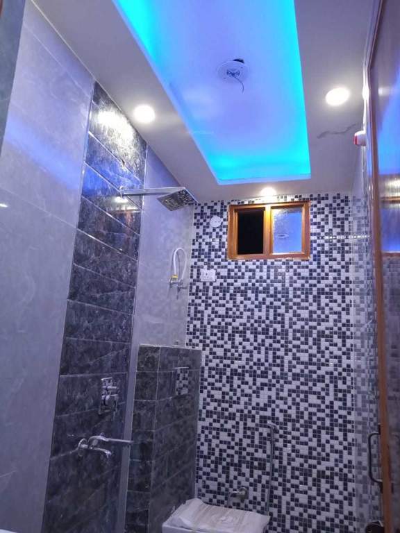  ak affordable and luxury homes Bathroom