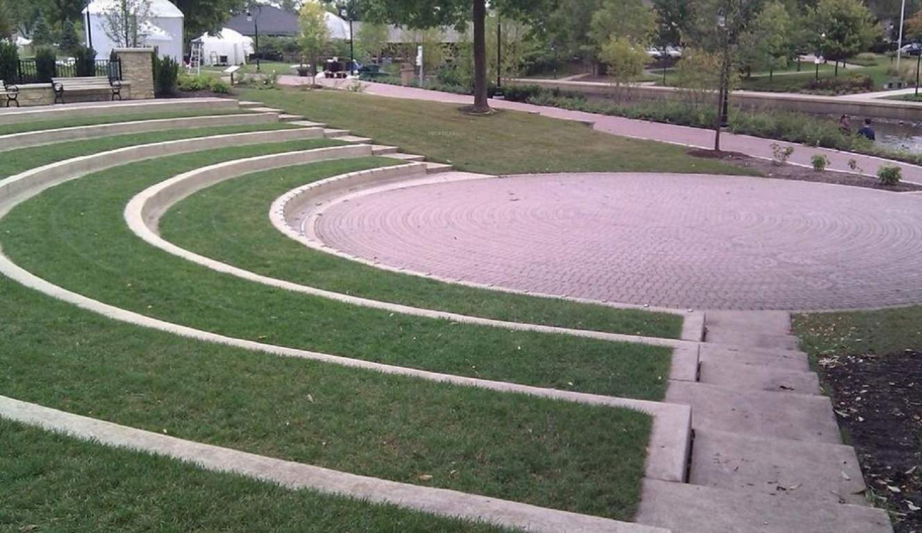  manhattan condos Amphitheater