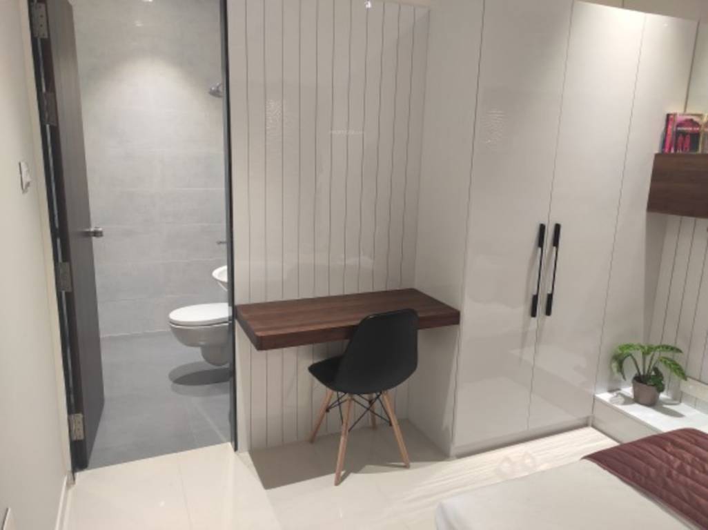  skyline phase ii Bathroom