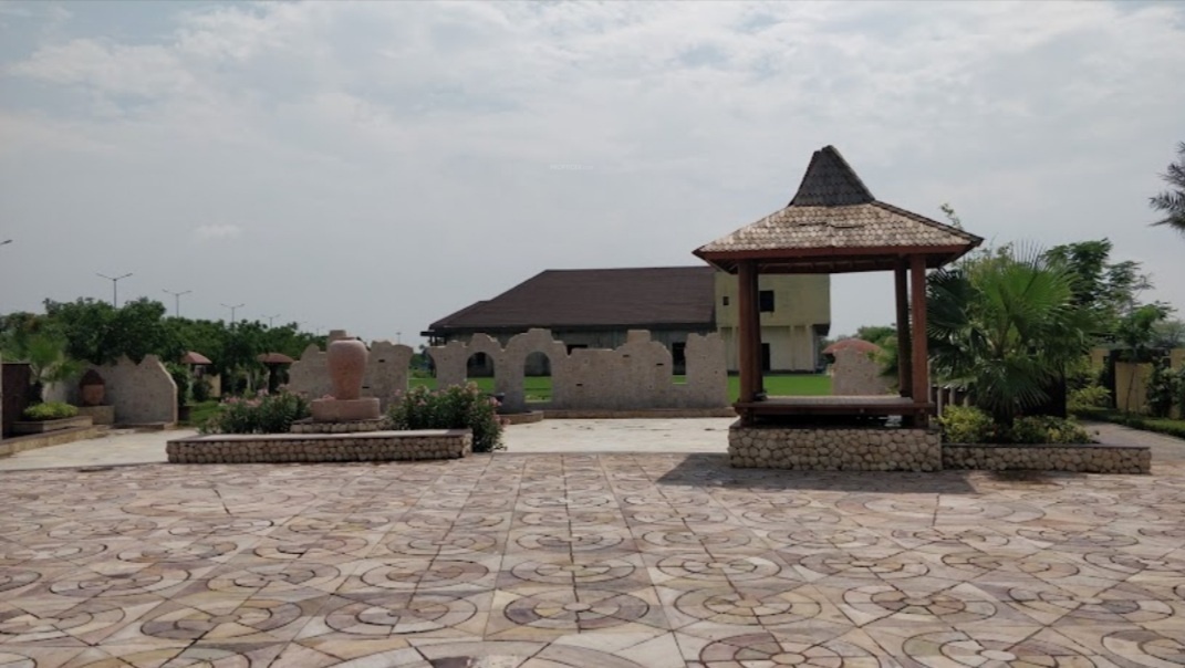 Galaxy Enclave The Urban Village