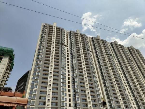 constructionStatus of Godrej Park Retreat Phase 1