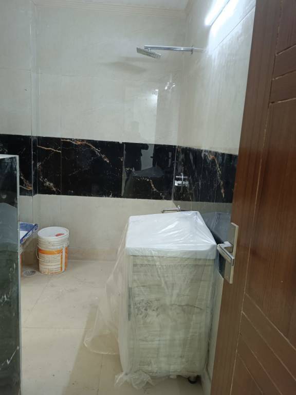 white house Bathroom