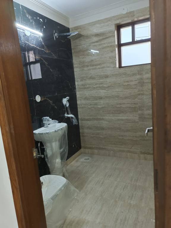 white house Bathroom