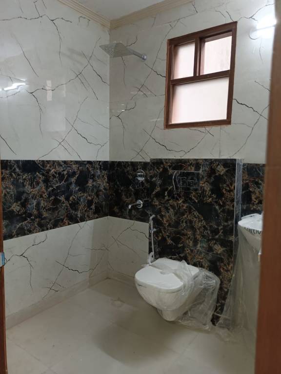 white house Bathroom