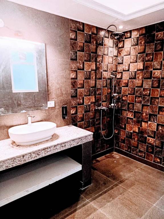 white house Bathroom