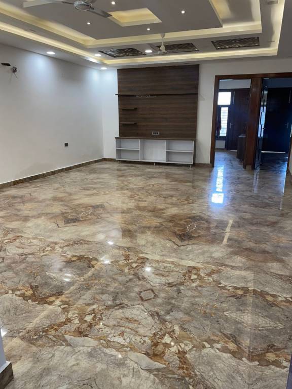  floors 2 Living Area