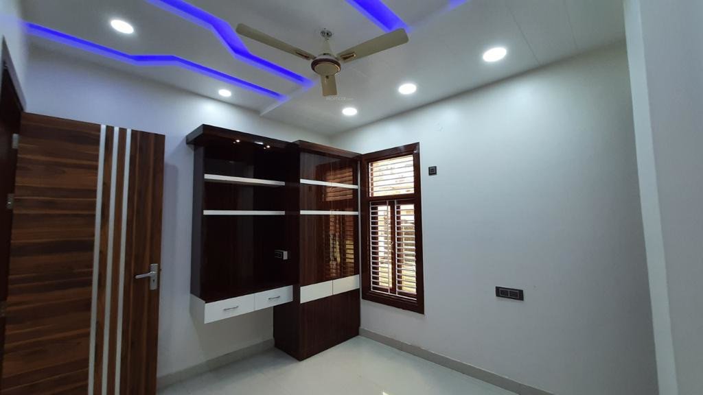 metro view floors Living Area