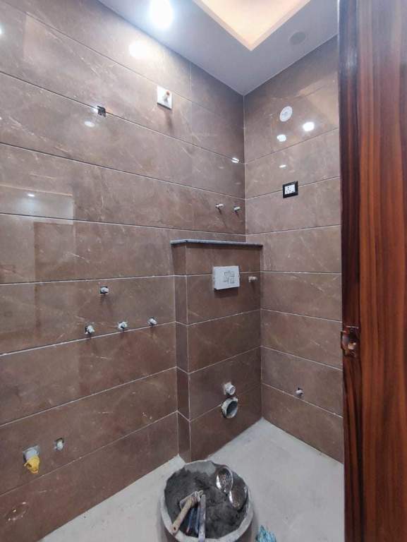  home residency Bathroom