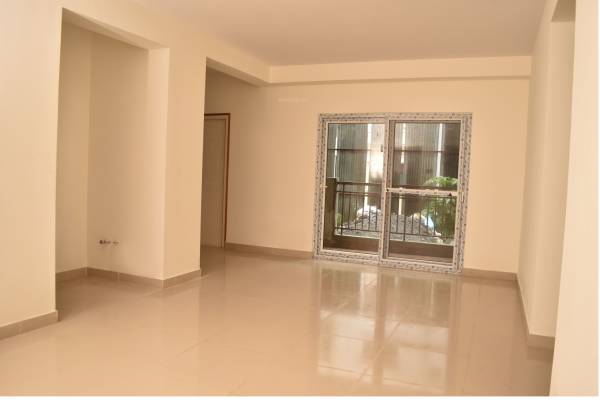  solitaire Living Area