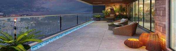 Balcony infinity-east Balcony