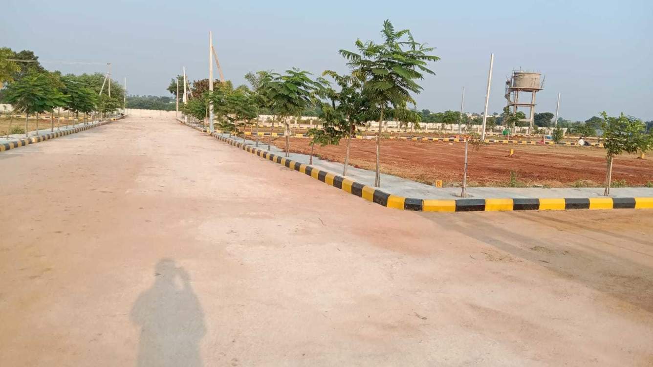  srinivasa nilaya Plot