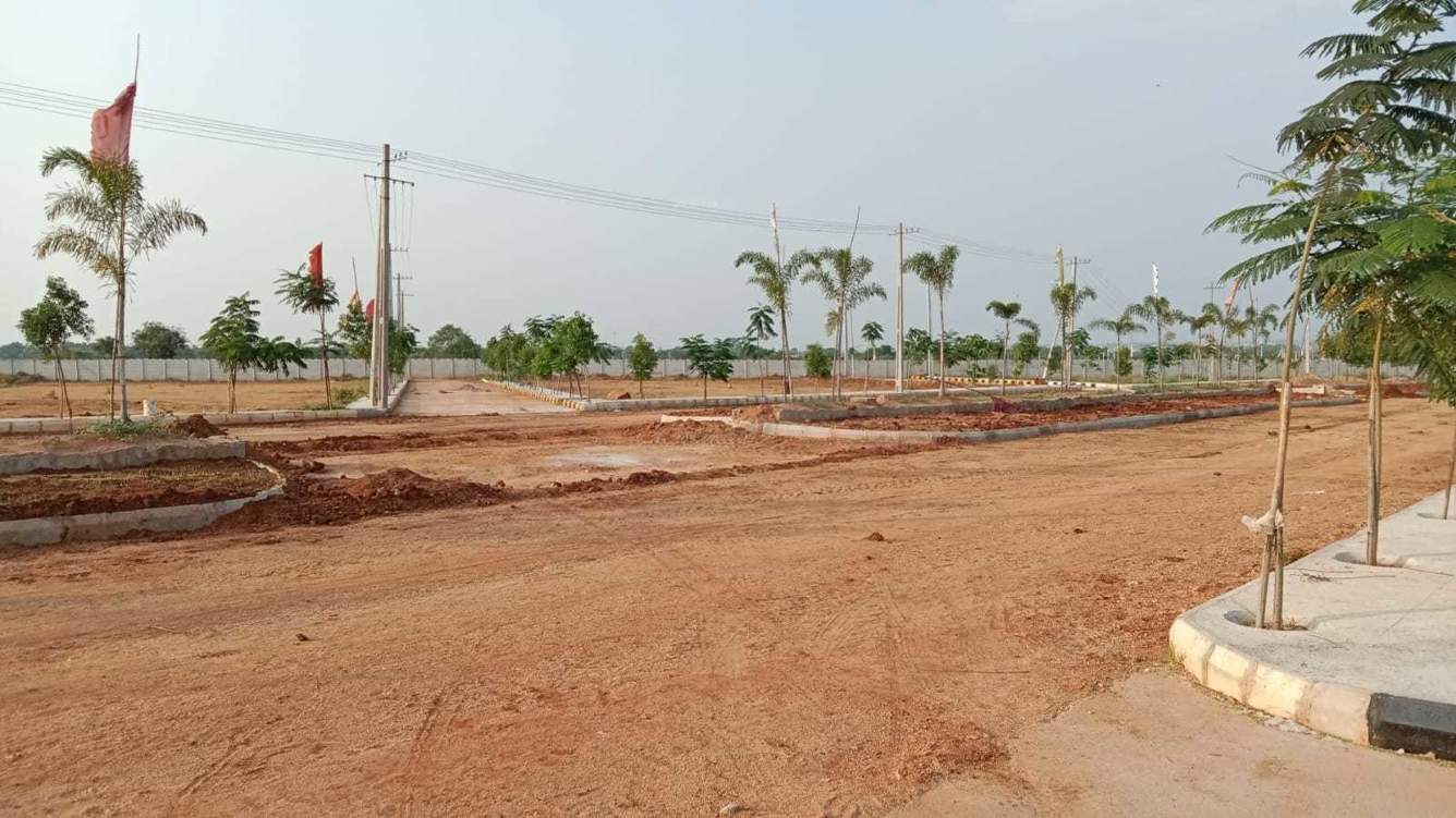  srinivasa nilaya Plot