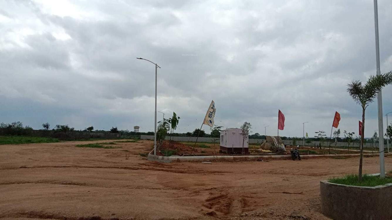  srinivasa nilaya Plot