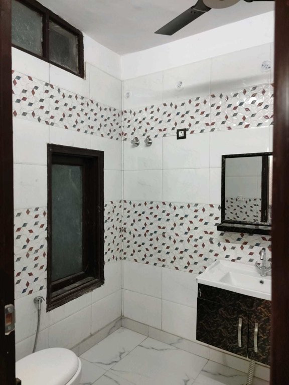  homes Bathroom