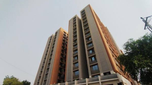  luxuria Block A Construction Status June-25