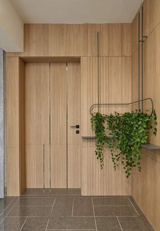  luxuria Entrance Lobby