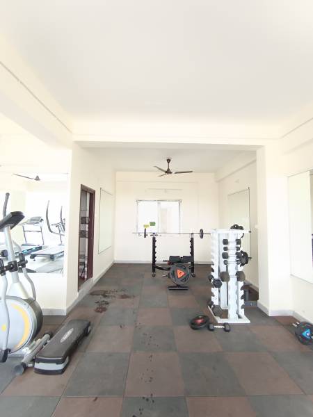  divine-county Gymnasium