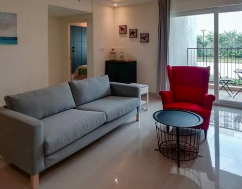  pbel-city-tower-p Living Area