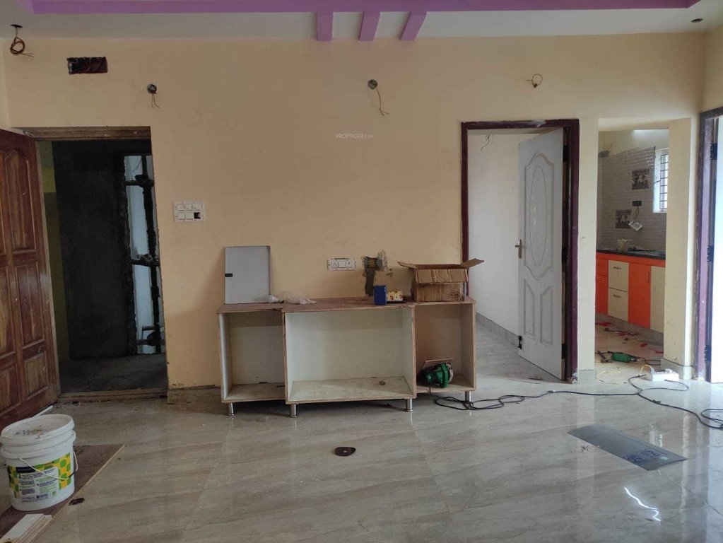  sai nila Living Area