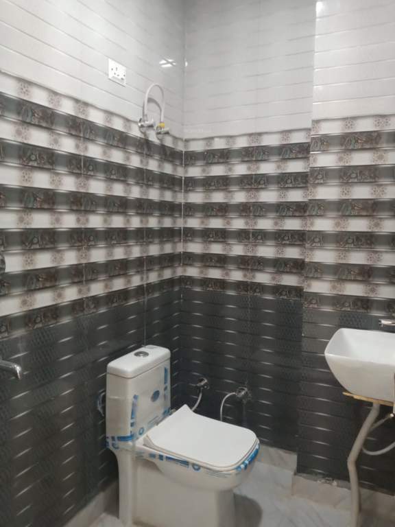  residency Bathroom