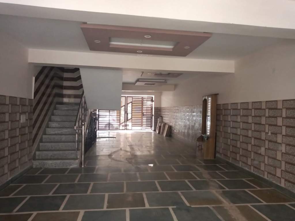 residency Lobby