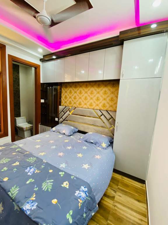 8 majestic homes Bedroom