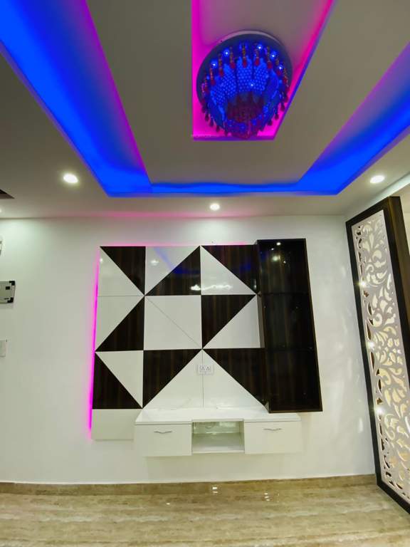 8 majestic homes Living Area