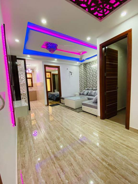 8 majestic homes Living Area