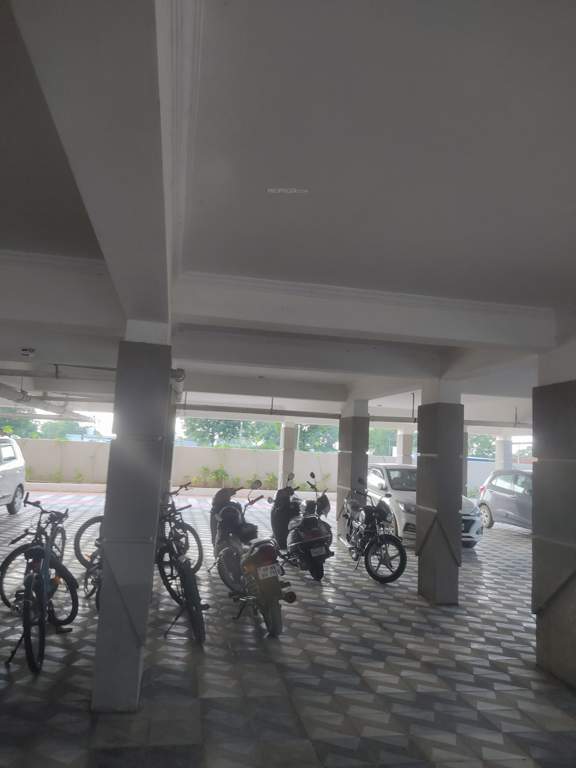  rng supra avenue Closed Car Parking