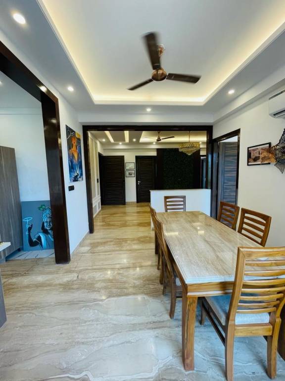  titanium floors 3 Dining Area