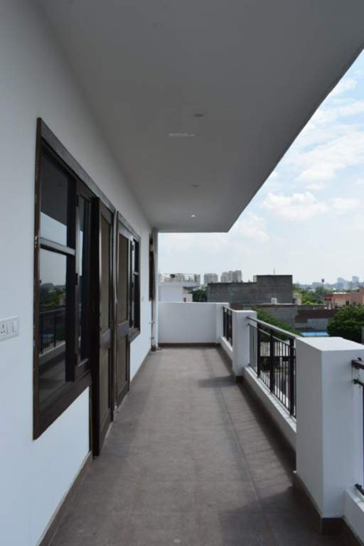  luxury independent floor Balcony