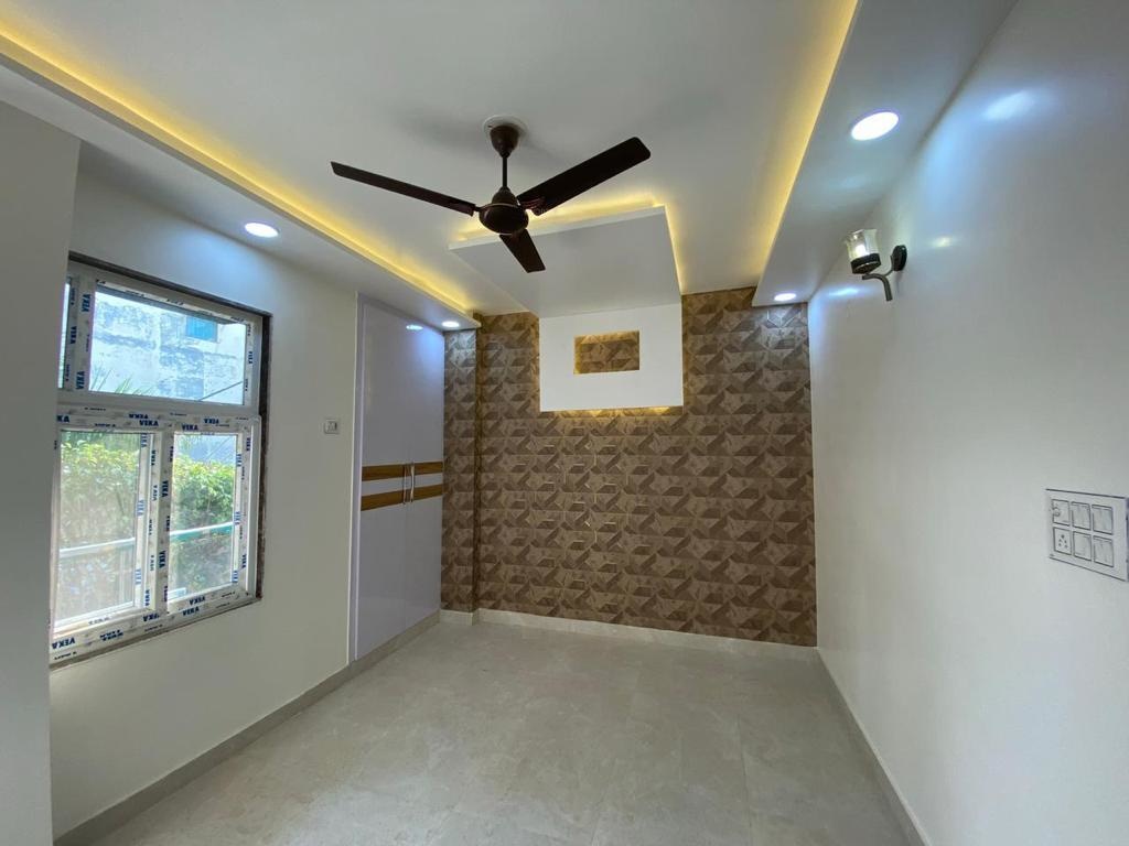  palace smart floors Bedroom