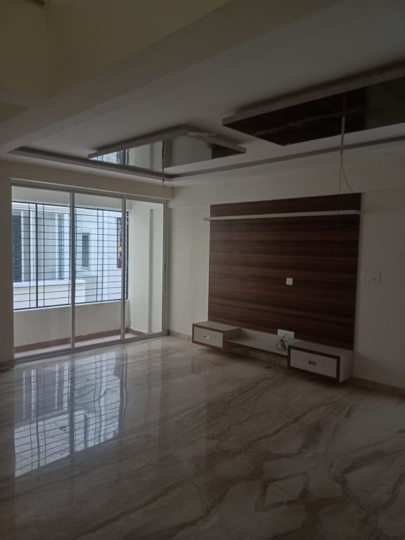  grand manor Living Area