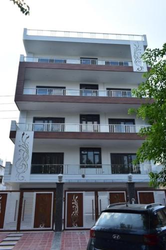  modern-independent-floor Elevation