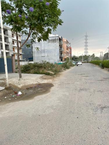  modern-independent-floor Internal Roads