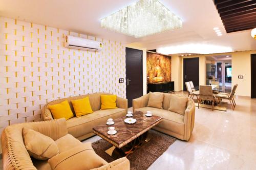  ggr-emerald-floor Living Area