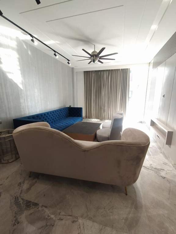  titanium floors 4 Living Area