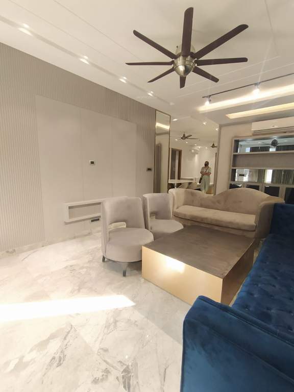  titanium floors 4 Living Area