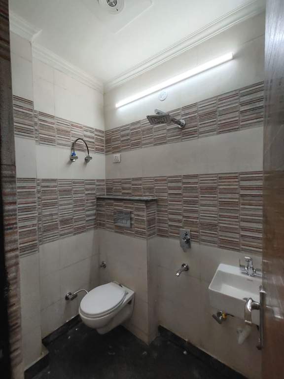  greens Bathroom