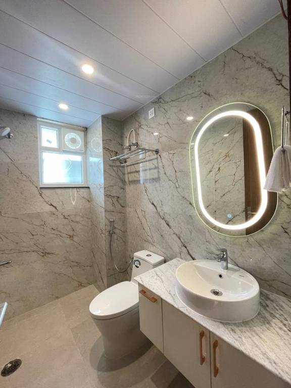 hill queen apartments Bathroom