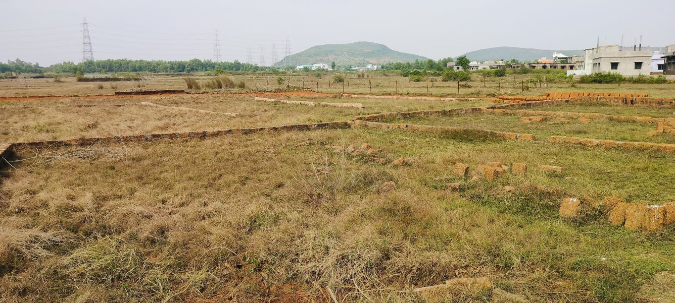 basundhra village Plot