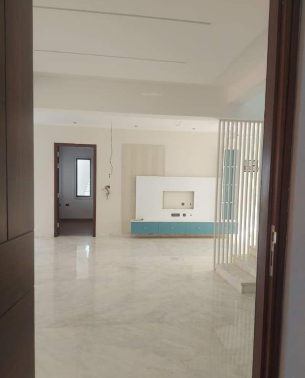  laxman county Living Area