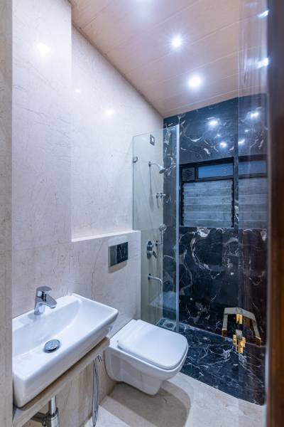  om-apartment Bathroom