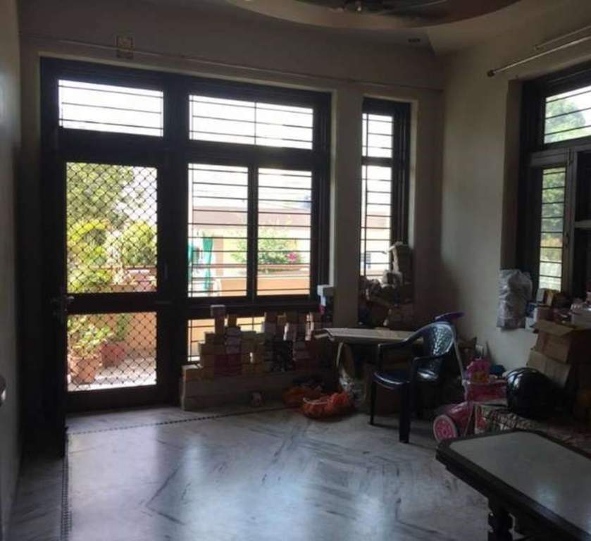  4 bhk apartments Living Area