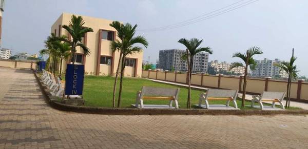  landmark Landscaped Gardens