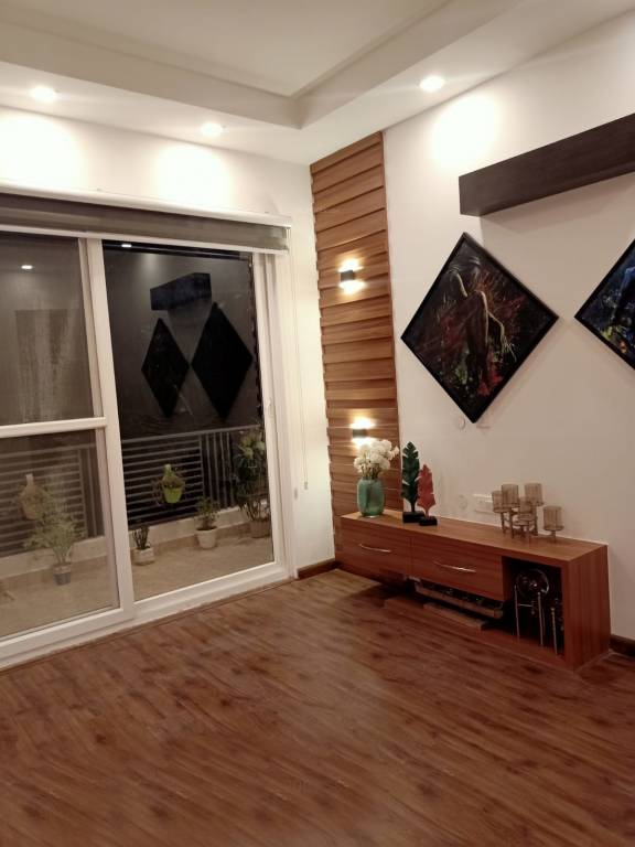  floors 2  Living Area