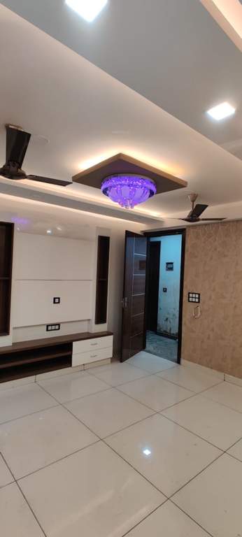  the luxuria Living Area